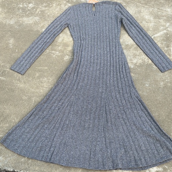 NWT Reformation Evan Cashmere Sweater Dress - Picture 7 of 10